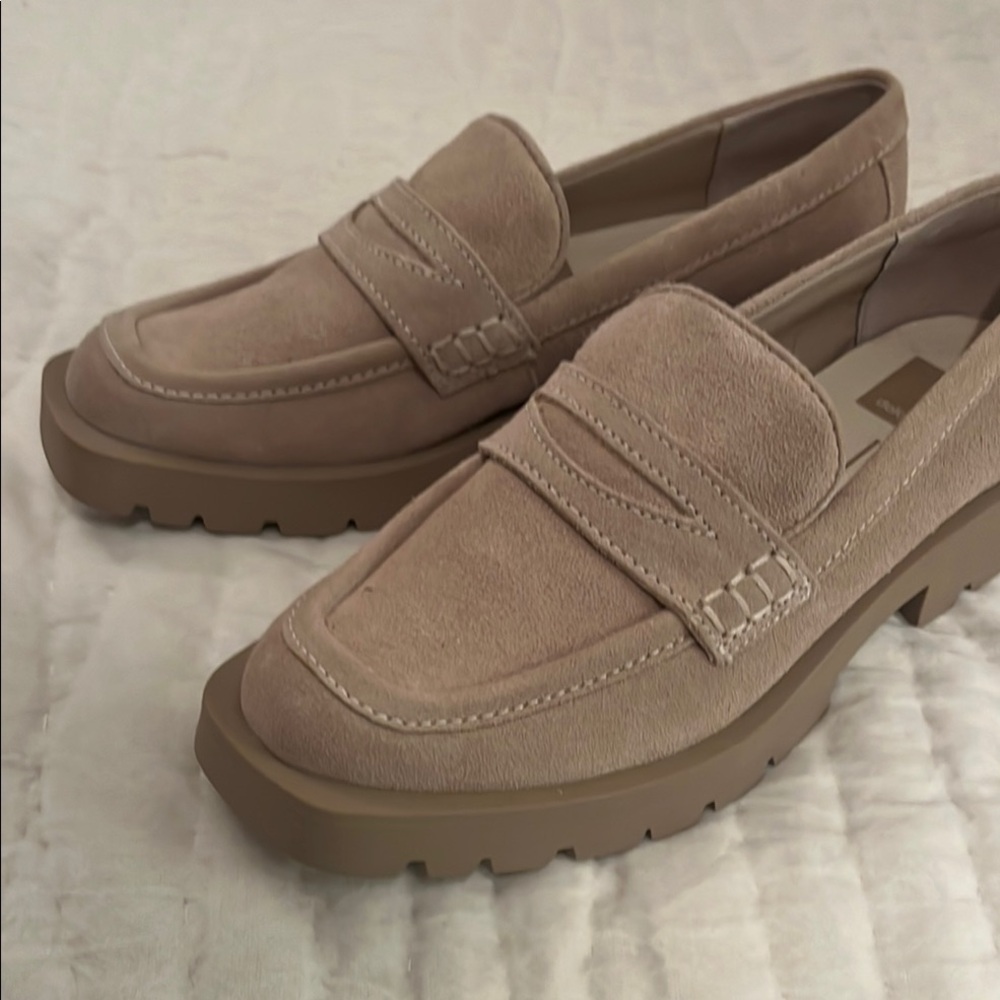 Women’s Suede Loafers Tan